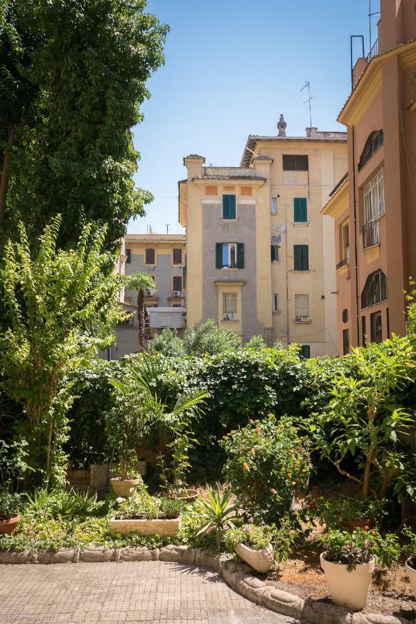 Casa Vacanze "Il Vaticano A 2 Passi" Róma Kültér fotó